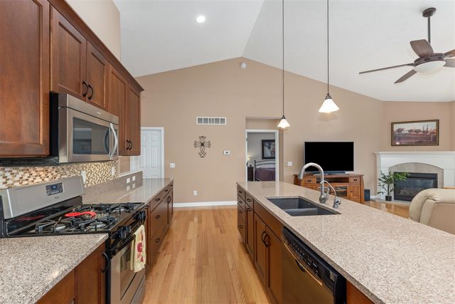 1245 Gulf Breeze Court 42, Portage, MI 49002