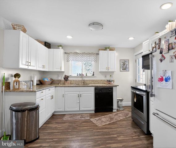 223 CENTER ST, Elmer, NJ 08318