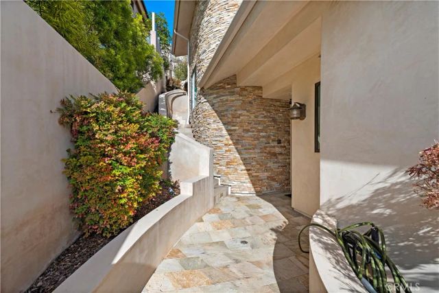 31460 Ceanothus Drive, Laguna Beach, CA 92651