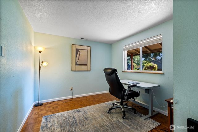 1015 Sequalish Street, Steilacoom, WA 98388
