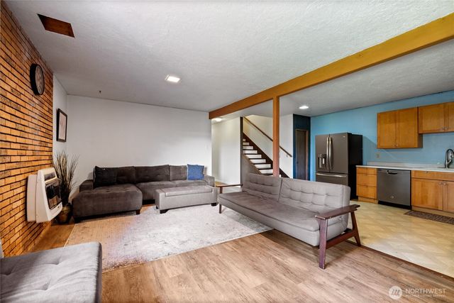 1015 Sequalish Street, Steilacoom, WA 98388