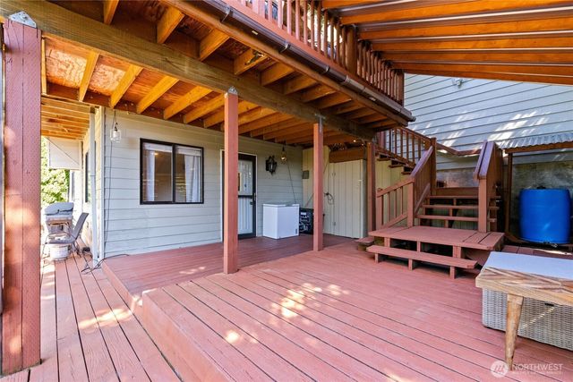 1015 Sequalish Street, Steilacoom, WA 98388