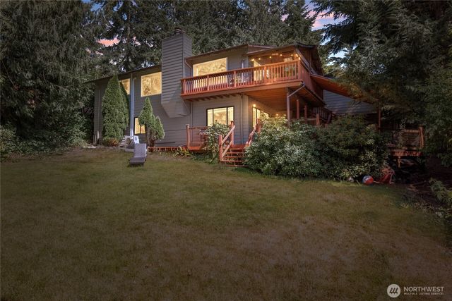 1015 Sequalish Street, Steilacoom, WA 98388