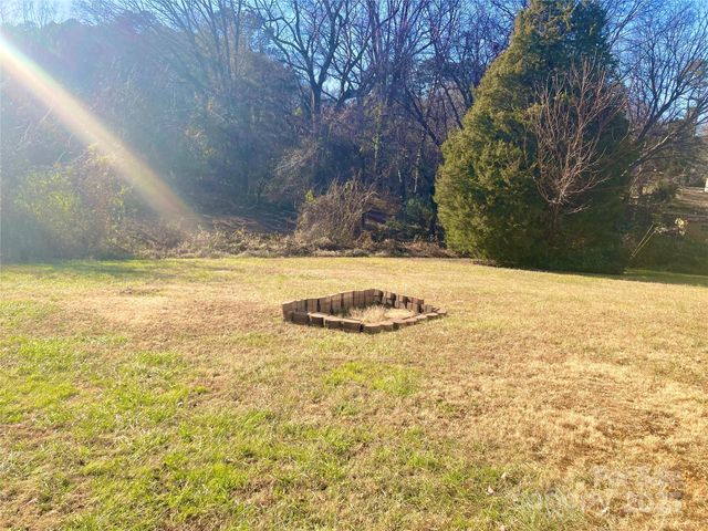 227 Nesbit Drive, Salisbury, NC 28147