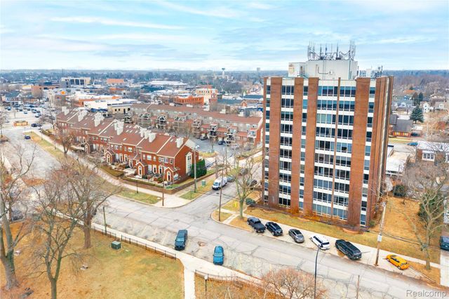 20 Chestnut Street 608, Wyandotte, MI 48192