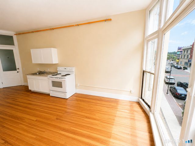 105 Bank Street 2B, Waterbury, CT 06702