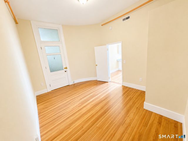 105 Bank Street 2B, Waterbury, CT 06702