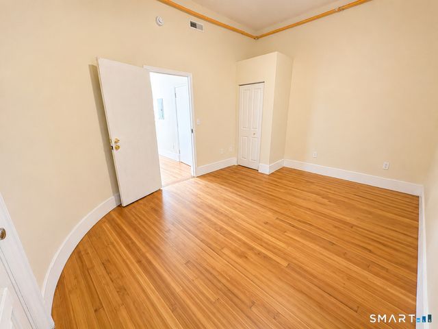 105 Bank Street 2B, Waterbury, CT 06702