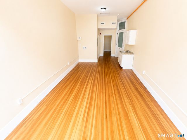 105 Bank Street 2B, Waterbury, CT 06702