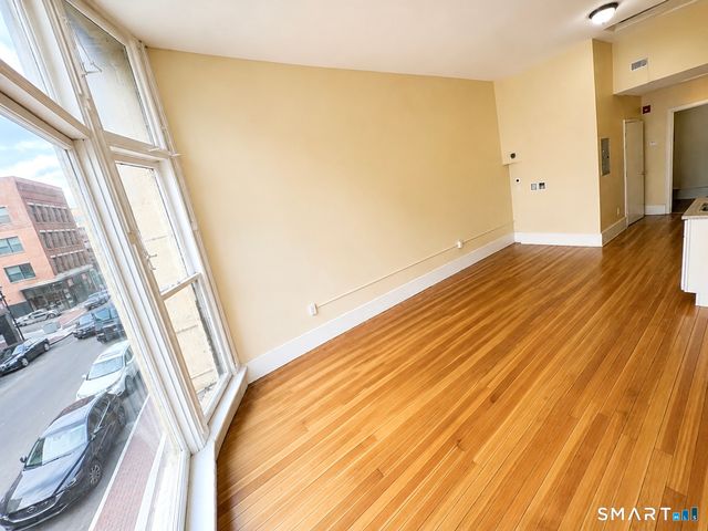 105 Bank Street 2B, Waterbury, CT 06702