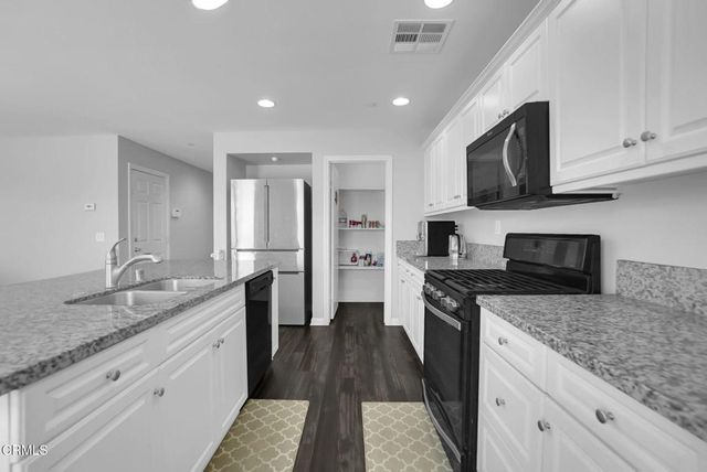 37530 Henna Lane, Palmdale, CA 93551