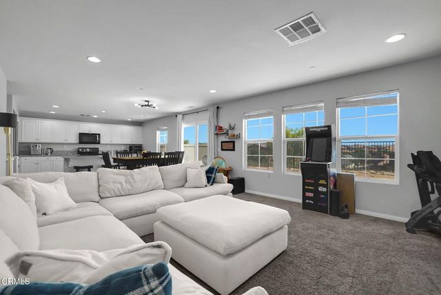 37530 Henna Lane, Palmdale, CA 93551