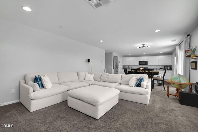 37530 Henna Lane, Palmdale, CA 93551