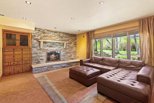W154N8067 Elm LANE, Menomonee Falls, WI 53051