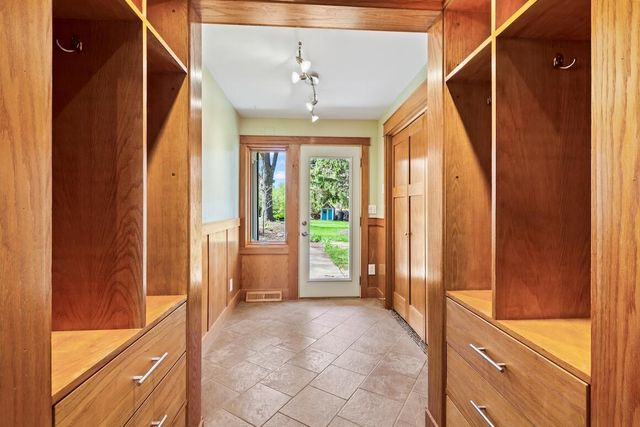 W154N8067 Elm LANE, Menomonee Falls, WI 53051