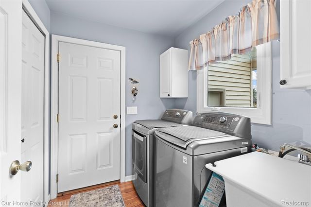 7805 Partridge Hill Drive, Hamburg Township, MI 48116