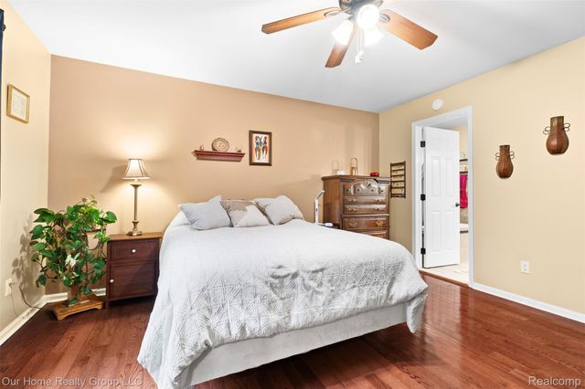 7805 Partridge Hill Drive, Hamburg Township, MI 48116