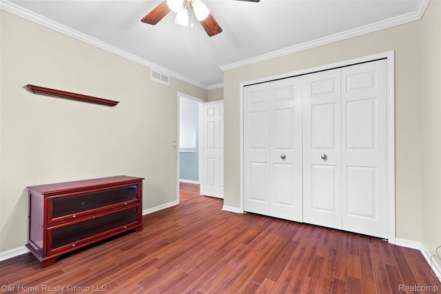 7805 Partridge Hill Drive, Hamburg Township, MI 48116