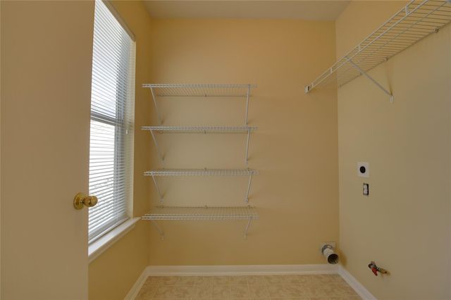 939 Andover Glen Drive, Fresno, TX 77545