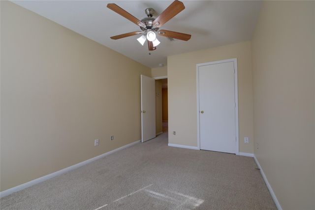 939 Andover Glen Drive, Fresno, TX 77545