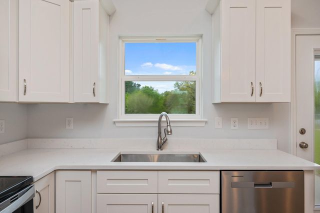 6107 Mildred's Way, Crestview, FL 32539