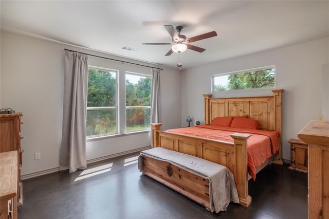 121 Esperanza Petal Pass, Liberty Hill, TX 78642