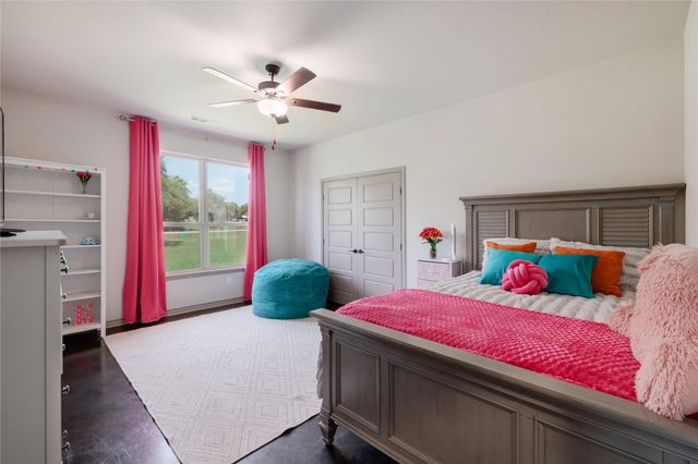 121 Esperanza Petal Pass, Liberty Hill, TX 78642