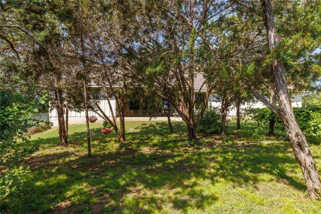 121 Esperanza Petal Pass, Liberty Hill, TX 78642