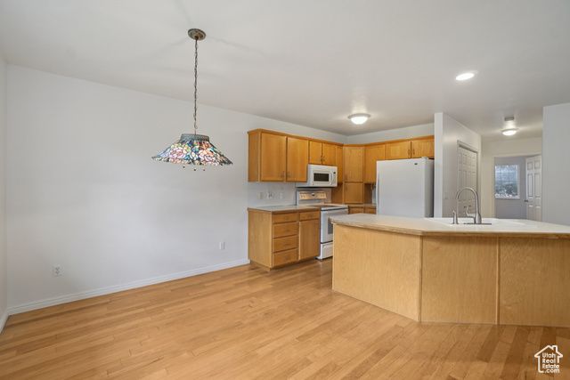 48 E BELMORE DR, Kaysville, UT 84037