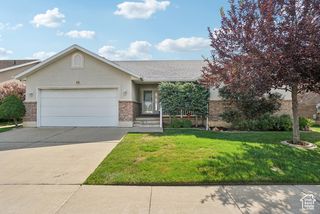 48 E BELMORE DR, Kaysville, UT 84037