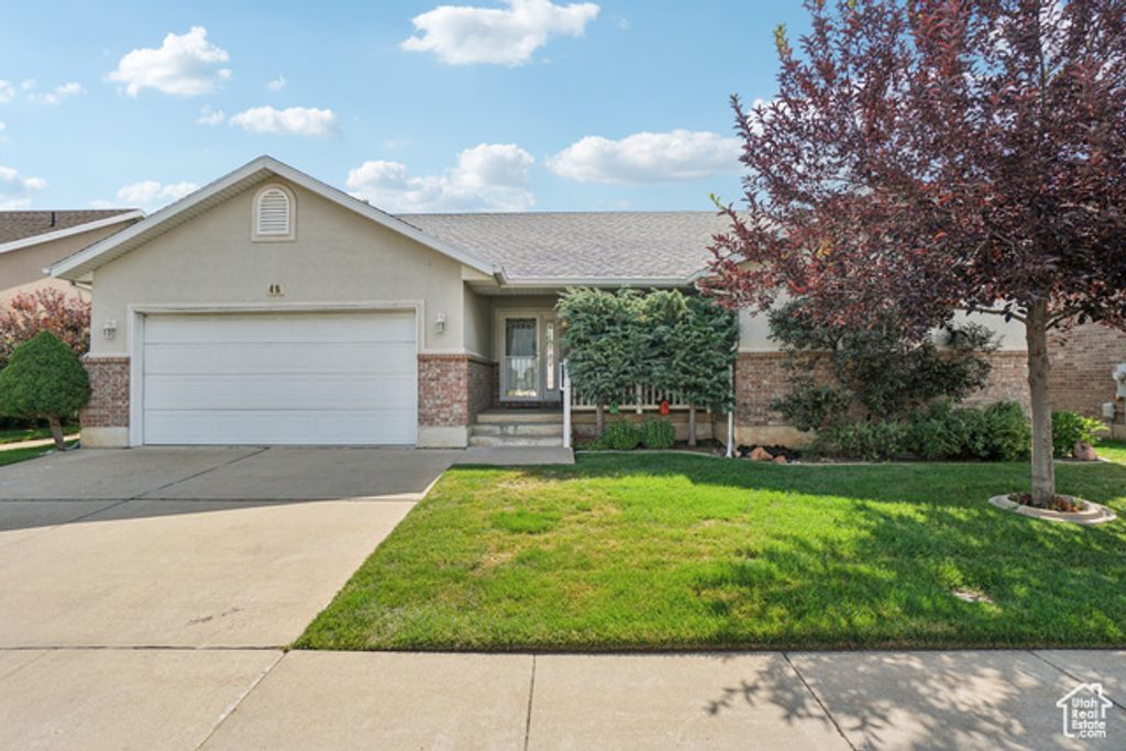 48 E BELMORE DR, Kaysville, UT 84037