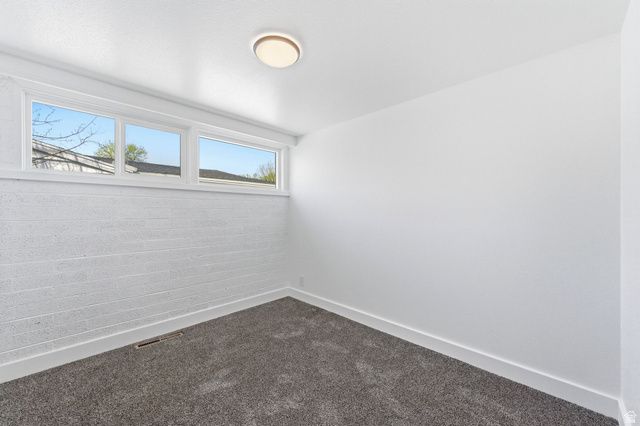 566 MILLER AVE, Layton, UT 84041