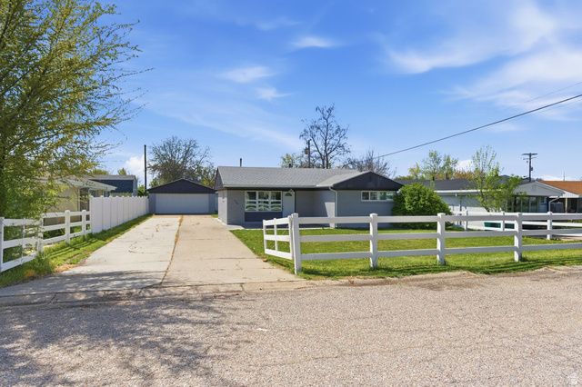 566 MILLER AVE, Layton, UT 84041