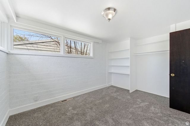 566 MILLER AVE, Layton, UT 84041