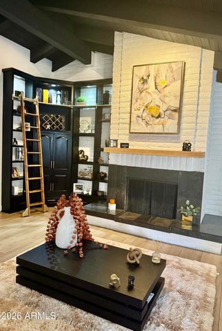 22 W ROYAL PALM Road, Phoenix, AZ 85021