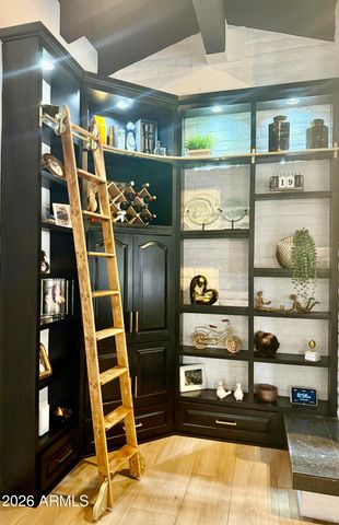 22 W ROYAL PALM Road, Phoenix, AZ 85021