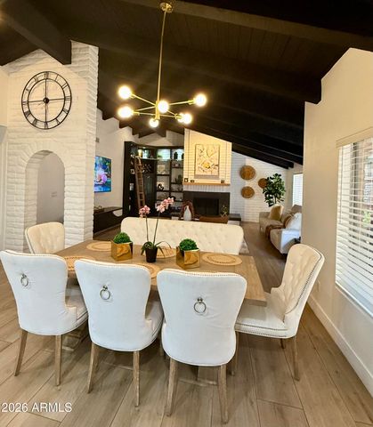 22 W ROYAL PALM Road, Phoenix, AZ 85021