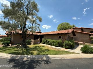 22 W ROYAL PALM Road, Phoenix, AZ 85021