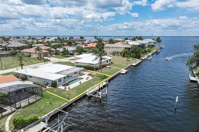 2211 PALM TREE DRIVE, Punta Gorda, FL 33950