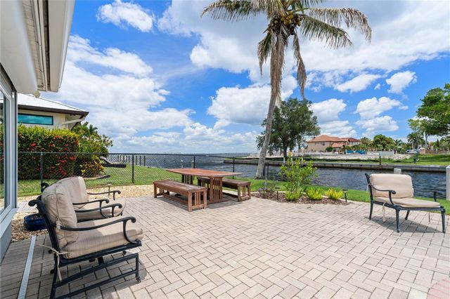 2211 PALM TREE DRIVE, Punta Gorda, FL 33950