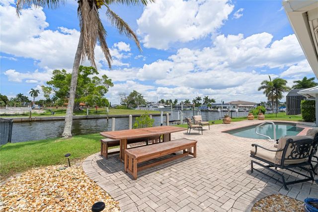 2211 PALM TREE DRIVE, Punta Gorda, FL 33950