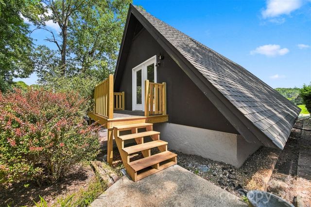 6580 Central Drive, Conover, NC 28613