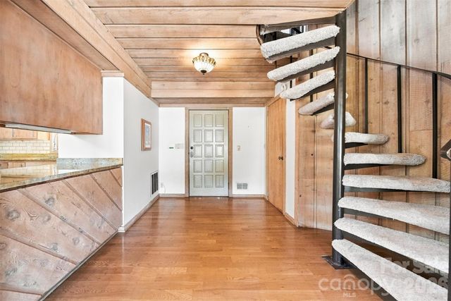 6580 Central Drive, Conover, NC 28613