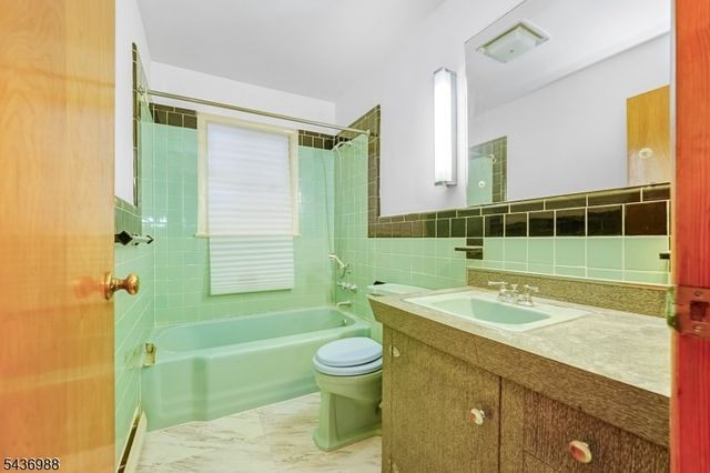 62 Willow Ave, Franklin Twp., NJ 08873
