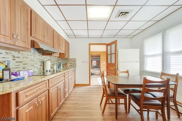 62 Willow Ave, Franklin Twp., NJ 08873