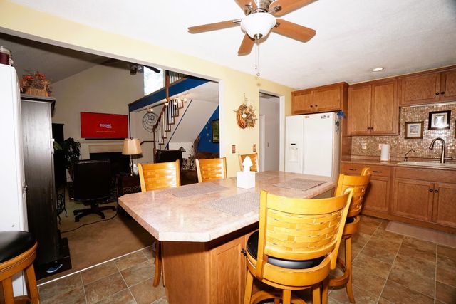 168 Coburn Woods Avenue, Nashua, NH 03063