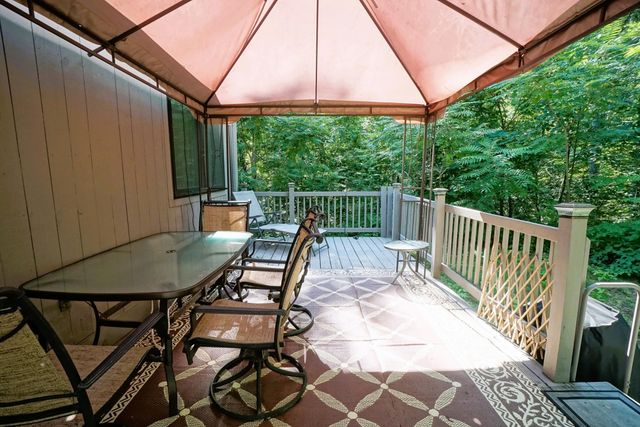 168 Coburn Woods Avenue, Nashua, NH 03063