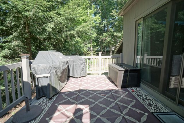 168 Coburn Woods Avenue, Nashua, NH 03063