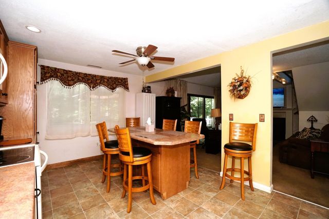 168 Coburn Woods Avenue, Nashua, NH 03063