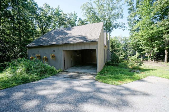 168 Coburn Woods Avenue, Nashua, NH 03063